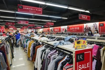 西安衣服批發(fā)市場進(jìn)貨在哪？揭秘創(chuàng)業(yè)者的時尚財富之地