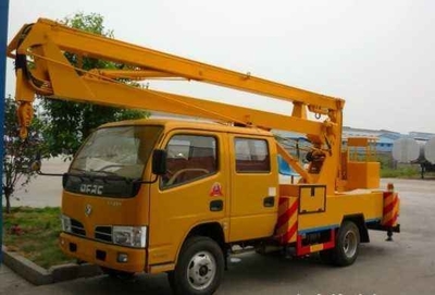 小型高空作業(yè)車的得力之選 12米高空作業(yè)車的全面解析與應用